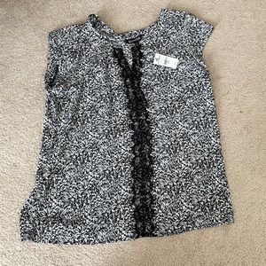 Express never worn before short sleeve top with black lace insert